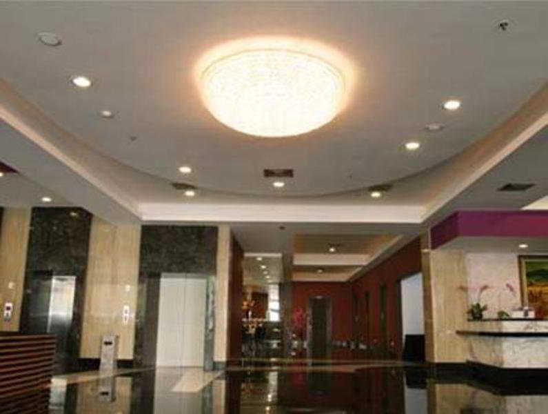 Royal Palm Hotel & Conference Center Cengkareng Jakarta Eksteriør billede